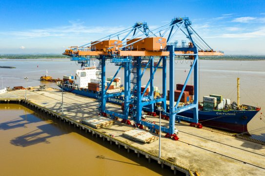 Bẫy thu nhập trung bình trong quá trình công nghiệp hóa, hiện đại hóa