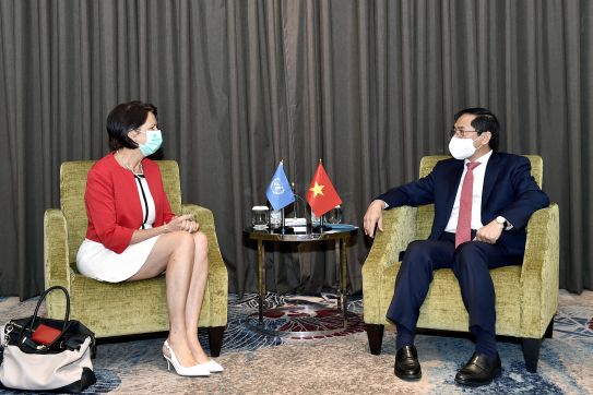 Bộ trưởng Ngoại giao Bùi Thanh Sơn tiếp Đặc phái viên của Tổng Thư ký LHQ về Myanmar