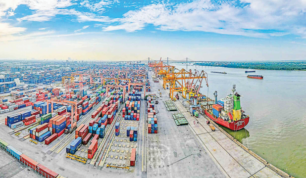 Khả năng phục hồi hàng hải toàn cầu: Xu hướng hiệu quả cảng biển và câu chuyện thành công của cảng Hải Phòng năm 2025
